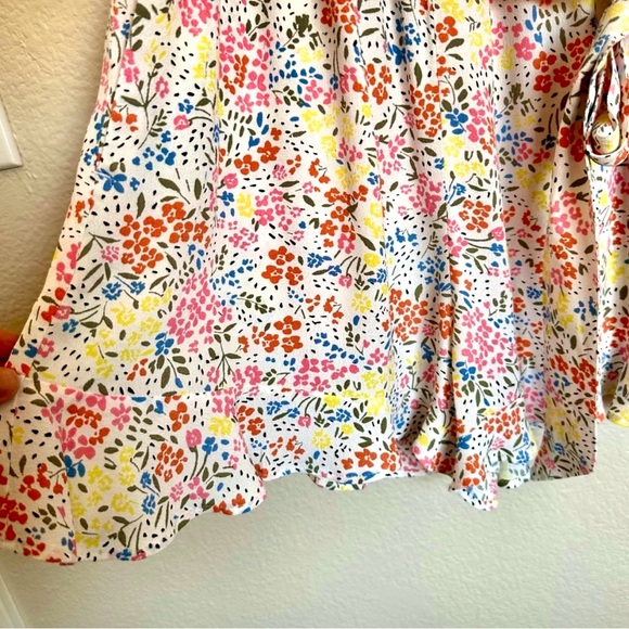 LOFT, LIKE NEW FLORAL WRAP ROMPER, Sz 6 - Picture 7 of 11